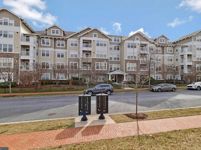 12824 Clarksburg Square Rd #1 — Photo 19
