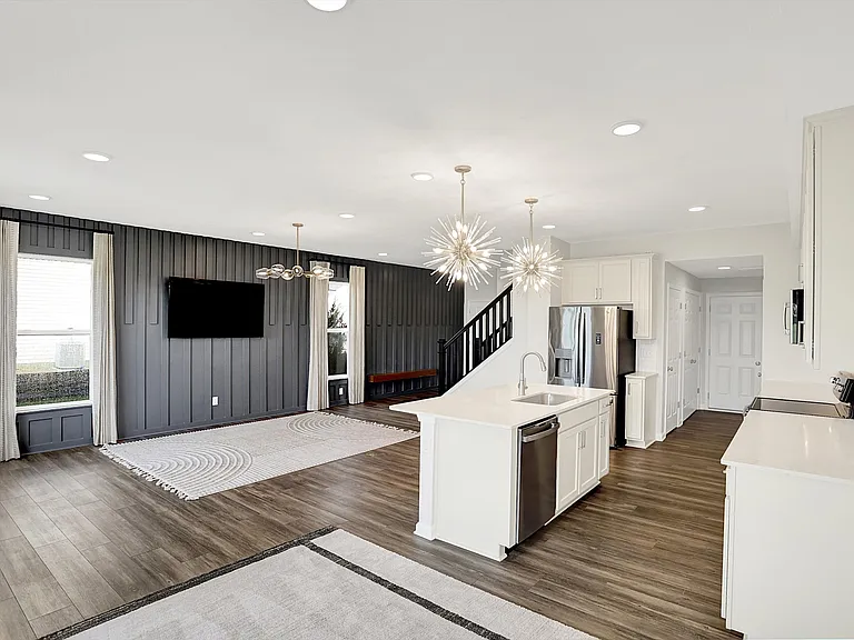 10713 Mangrove Dr — Photo 10
