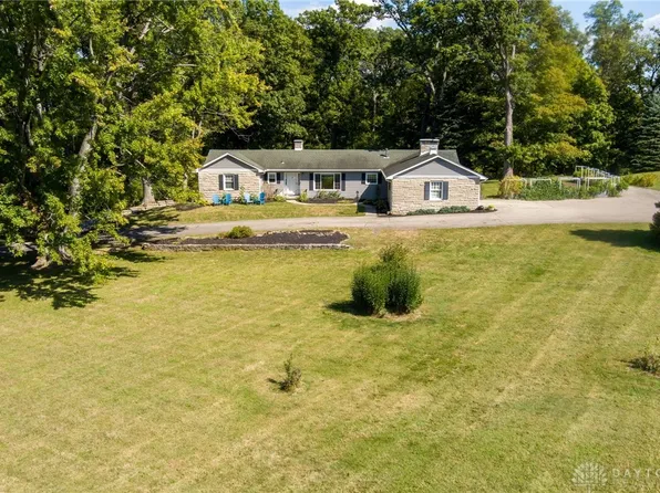 408 Tuttle Rd, Springfield, OH 45503