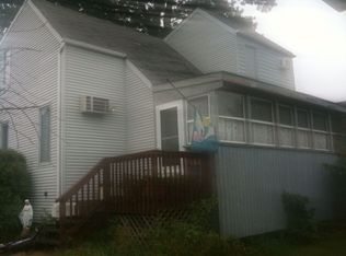 62 Columbus Ave, North Providence, RI 02911