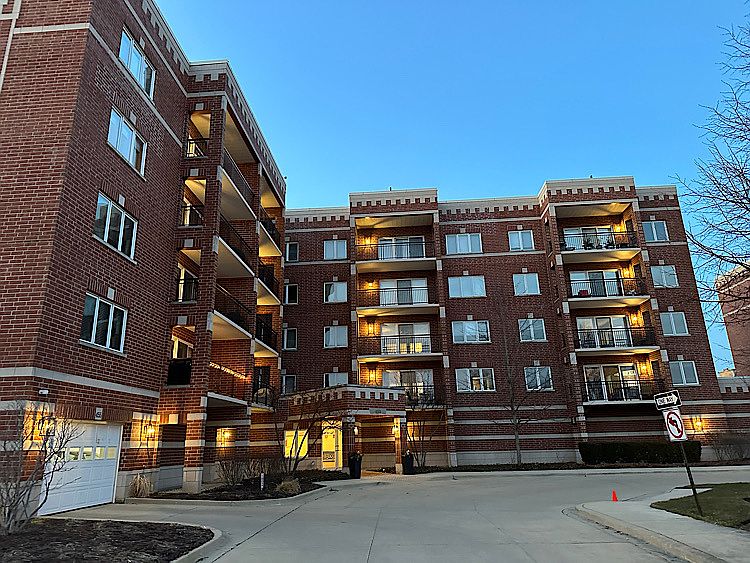455 W Front St APT 403, Wheaton, IL 60187 Zillow