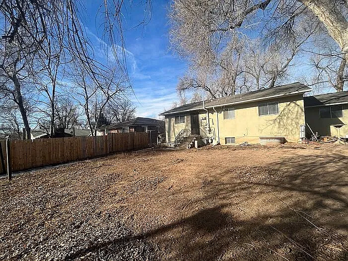 1712 Peterson St — Photo 7