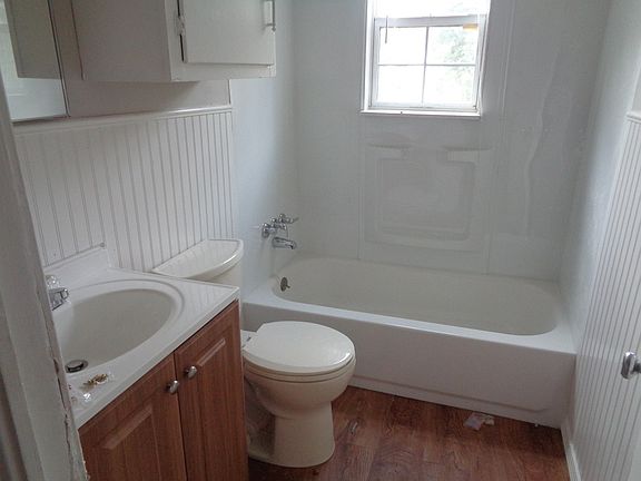 2nd image of 2116 Lowden St