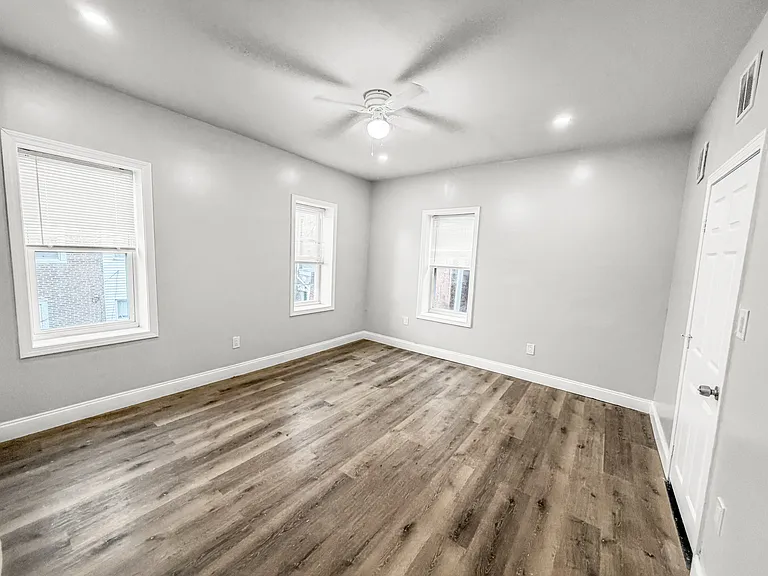 5341 Market St #2 — Photo 12