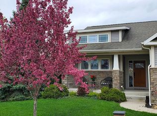 16414 Tres Beau Ln, East Lansing, MI 48823