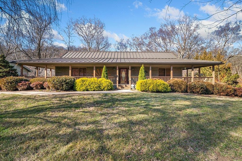 407 River Oaks Dr, Sparta, TN 38583 Zillow