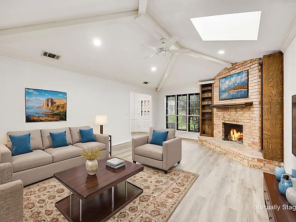 2nd image of 2035 Teton Pl