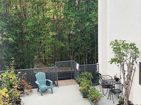 5th image of 650 Westbourne Dr #105