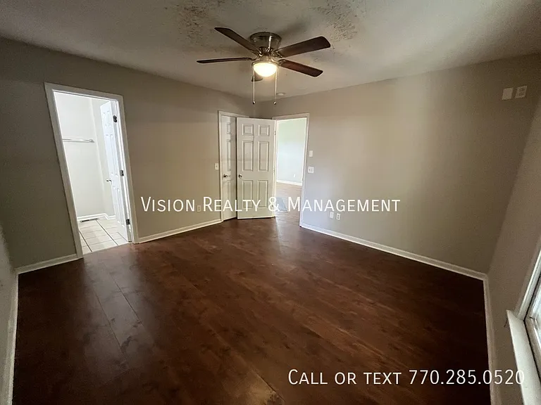 208 Wesley Chapel Rd — Photo 16