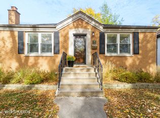 296 E Burlington St, Riverside, IL 60546