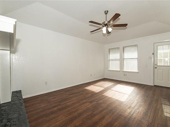 5th image of 1900 Rawhide Dr APT A