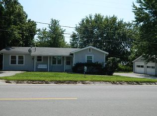 802 W Jackson St, Albany, MO 64402