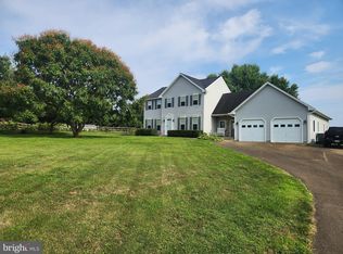 324 Fox Hunt Dr, Nottingham, PA 19362
