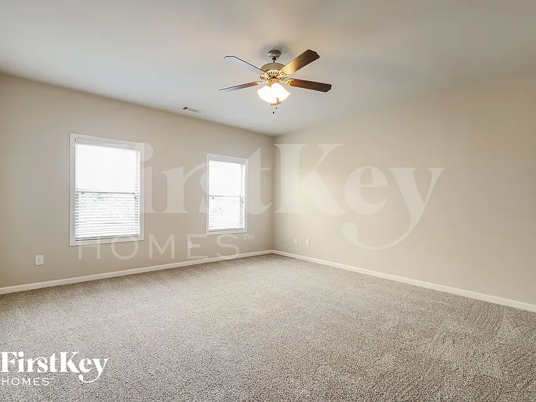4475 Clubside Dr — Photo 11