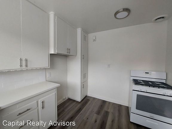 5th image of 2176 Magnolia Ave