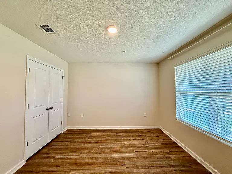 6420 Churchill Cir — Photo 14