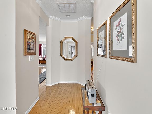 2nd image of 2526 Morningstar Road