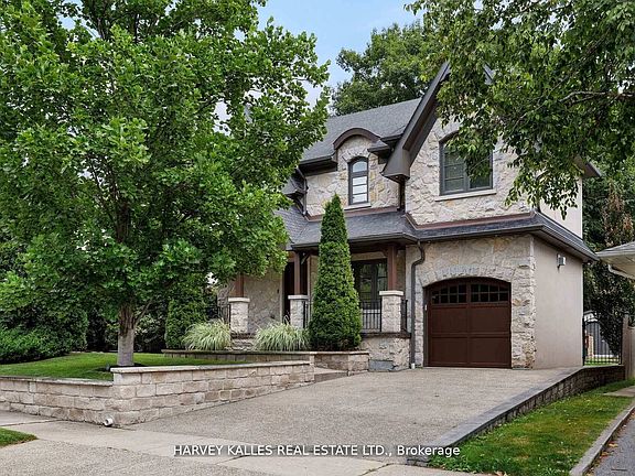 4th image of 38 Westmount Park Rd