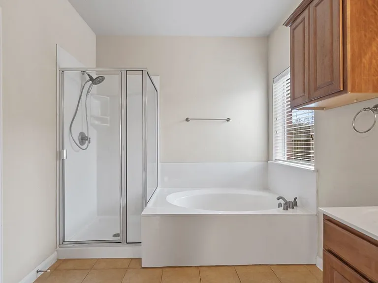 652 Dark Horse Ln — Photo 17