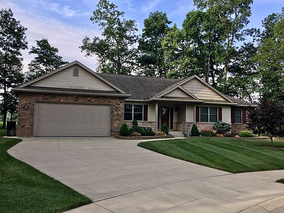 3rd image of 1009 Christine Ln