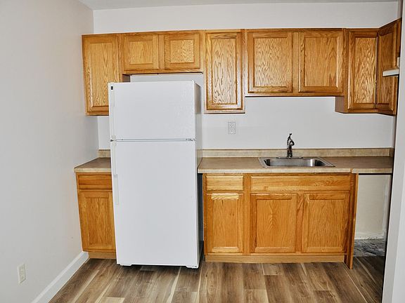 5th image of 3170 W Monroe St APT 102