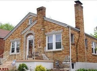 818 Cumberland Dr, Saint Louis, MO
