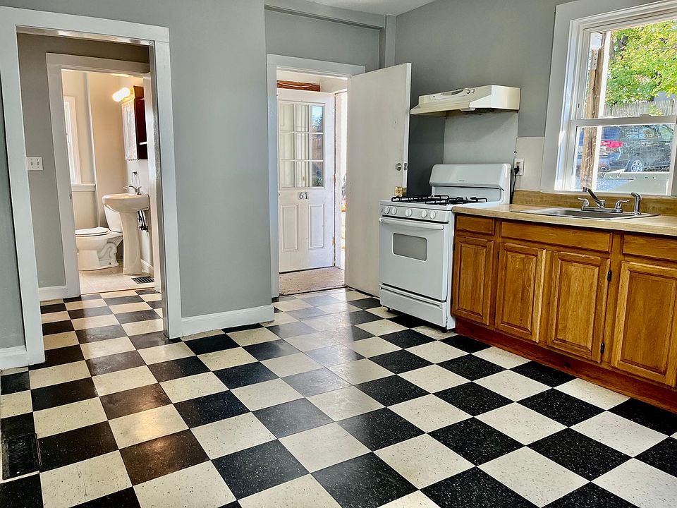 1st image of 61 Aborn St #1