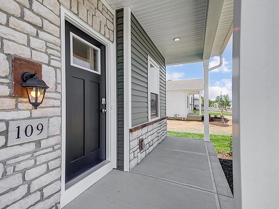 5th image of 109 Avery Pl