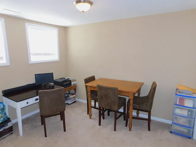 Charming 2br/2.5ba, Exc Raleigh location! Available Now! — Photo 4