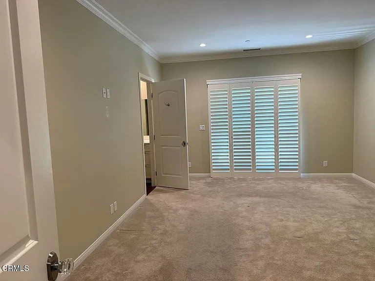 639 Skyview Ter — Photo 13