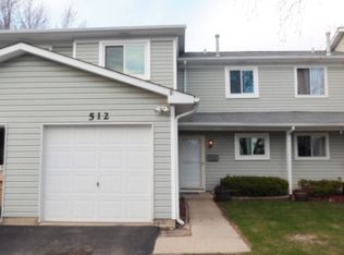 512 Dakota Ct, Carol Stream, IL