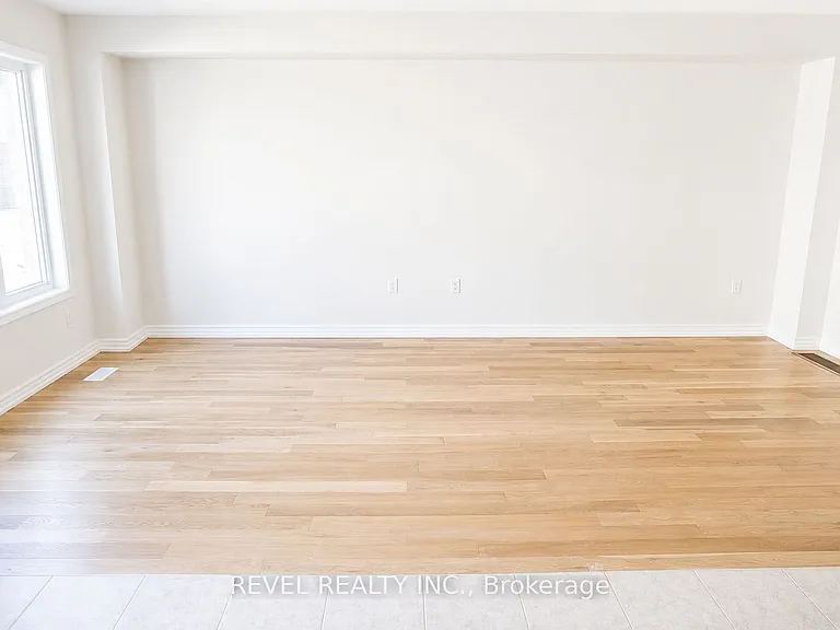 62 Munro Cir — Photo 8