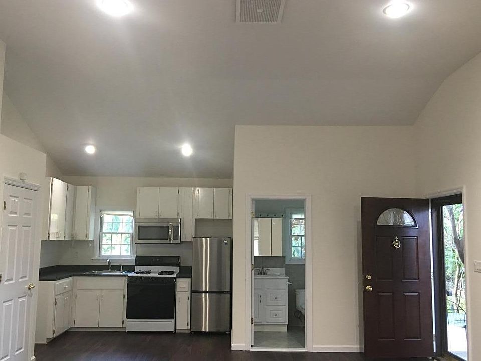 1st image of 160 27th Ave #1