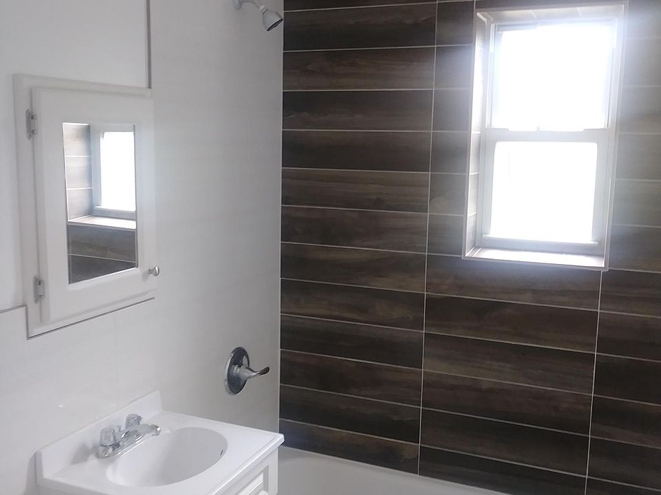 1st image of 9134 195th St