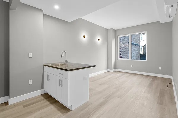 Rented by Reavis | media 2