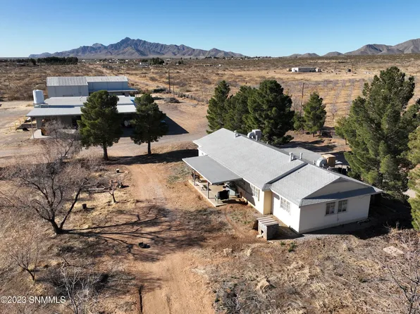 2695 Red Stone St, Chaparral, NM 88081
