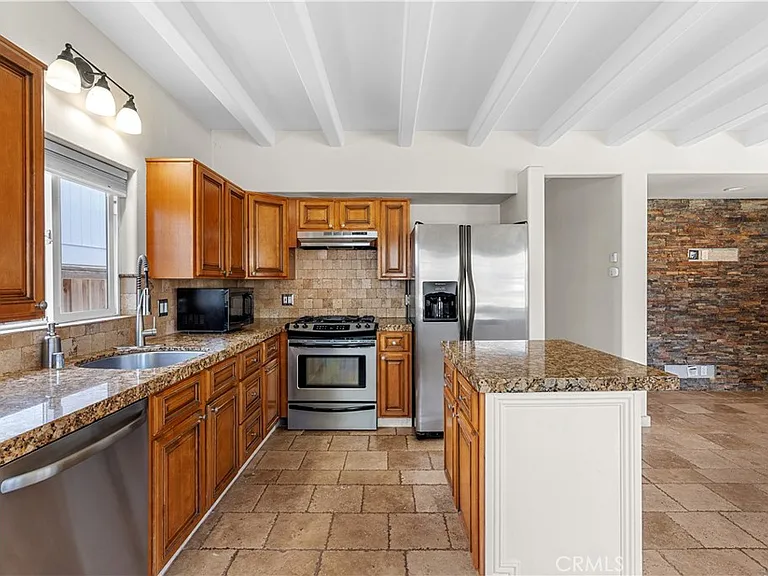 33965 Malaga Dr — Photo 9