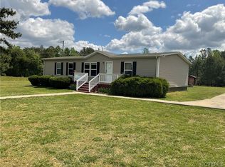 8220 New Grove Rd, Kenbridge, VA 23944