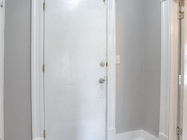 115 S 38th St #3 — Photo 9