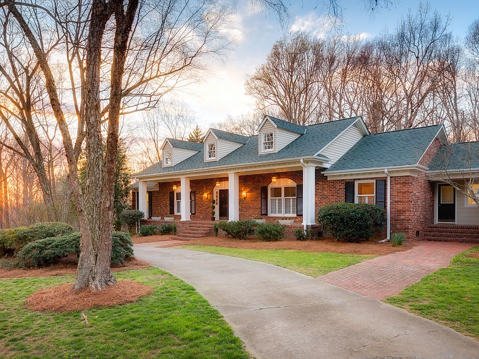 Sunset at 4912 Hackamore Rd.