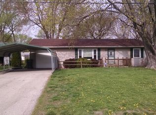 600 N Woodcock St, Macon, IL 62544