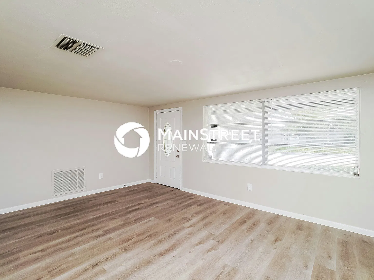 6235 Maplewood Dr — Photo 3