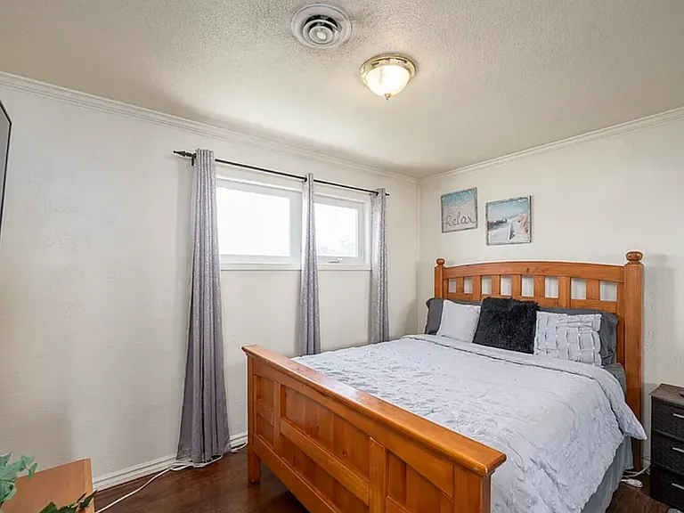 634 N Crestview Dr — Photo 21
