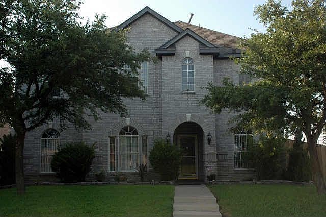 1st image of 3001 Hoffman Dr
