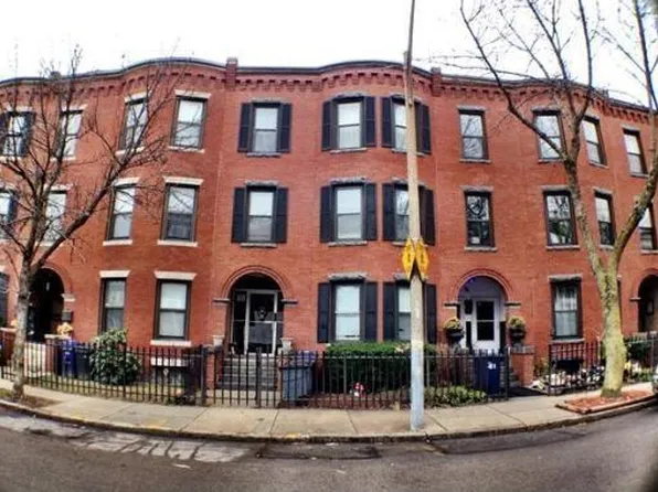 72 Florida St #3, Dorchester Center, MA 02124
