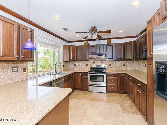 3rd image of 4346 Coquina Dr