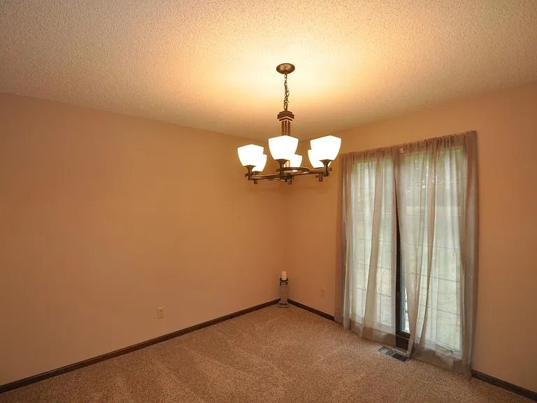 5807 SW 24th Ter — Photo 7