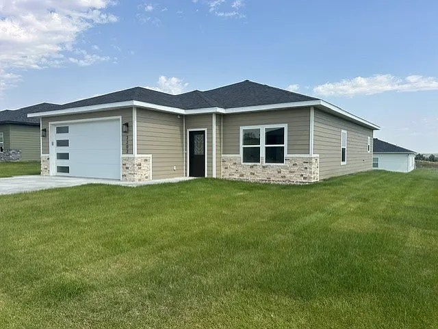 3 bed, 1500 sqft, $2,900 — Photo 2