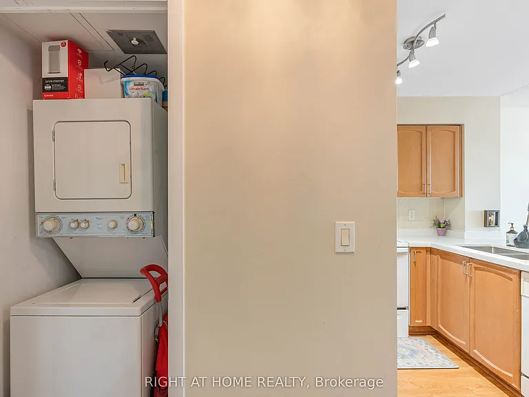 231 Fort York Blvd #1807 — Photo 23