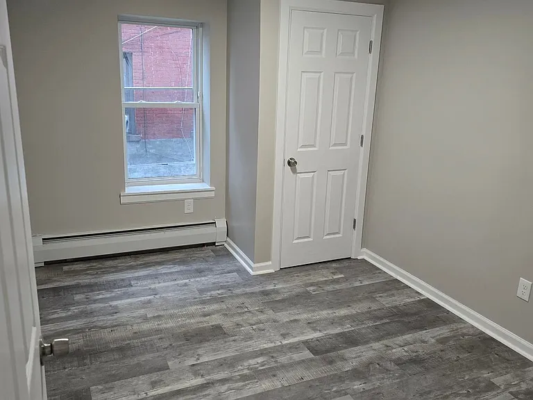 228-230 Maple Ave #3N — Photo 11